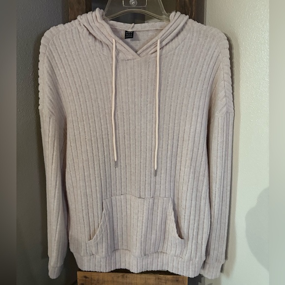 SHEIN Tops - Shein woman’s long sleeve pullover with hoodie size large